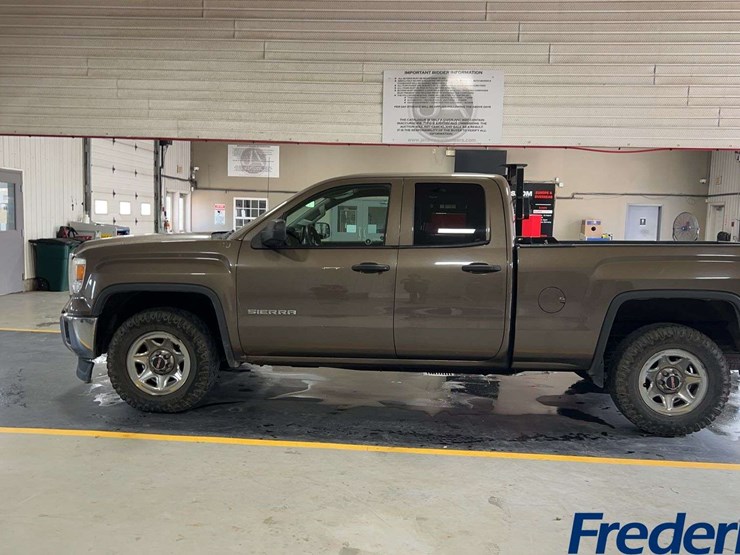 2014-gmc-sierra-1500-image-2