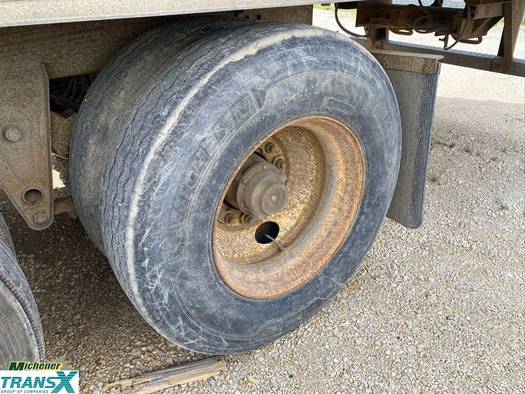 2014-utility-53'-x-102"-image-21