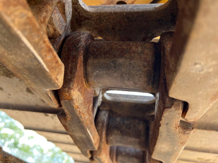 caterpillar-325fl-image-14