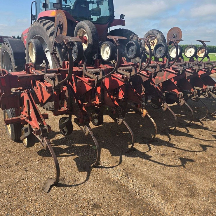 CASE IH 183