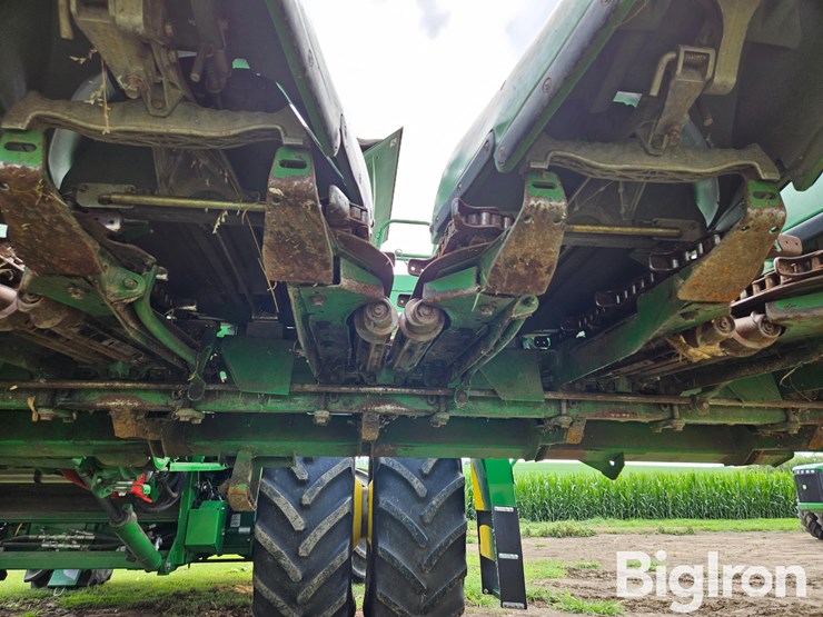 2010-john-deere-612cx-corn-head-image-11