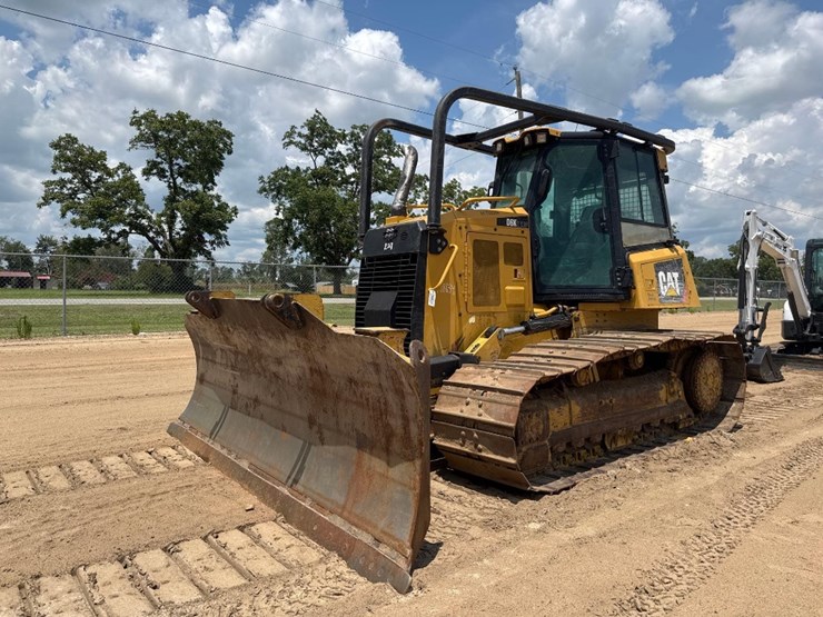 2019-caterpillar-d6k2-lgp-image-2