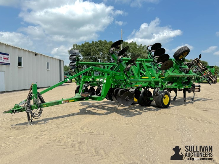 2017-john-deere-2730-image-1