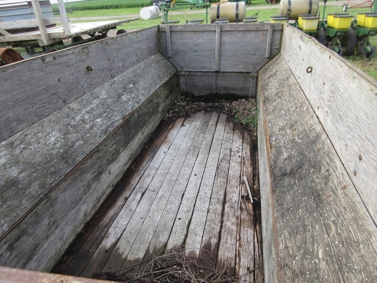 wooden-barge-wagon-image-2