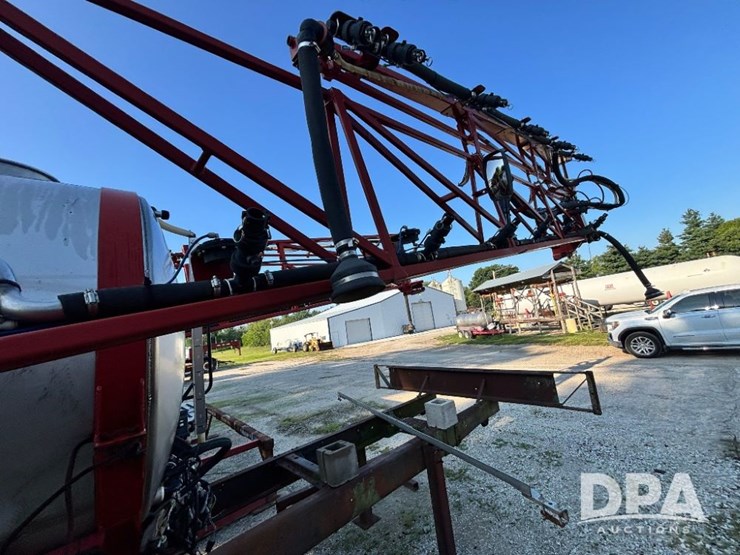 2014-case-ih-610-image-8