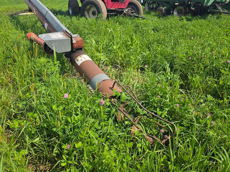 american-auger-8”-x-56’,-540-pto,-15”-tires-on-5-bolt-rims,-no-hitch,-sn:-177065-*sells-with-a-poly-image-3