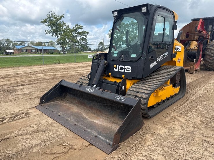 2015-jcb-320t-eco-image-3