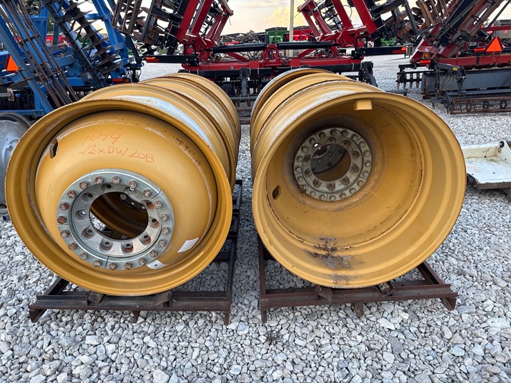 #1094-•-lexion-10-bolt-rims-image-1