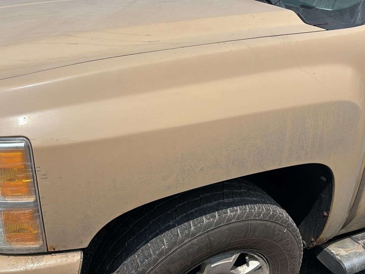 2011-chevrolet-silverado-1500-image-23