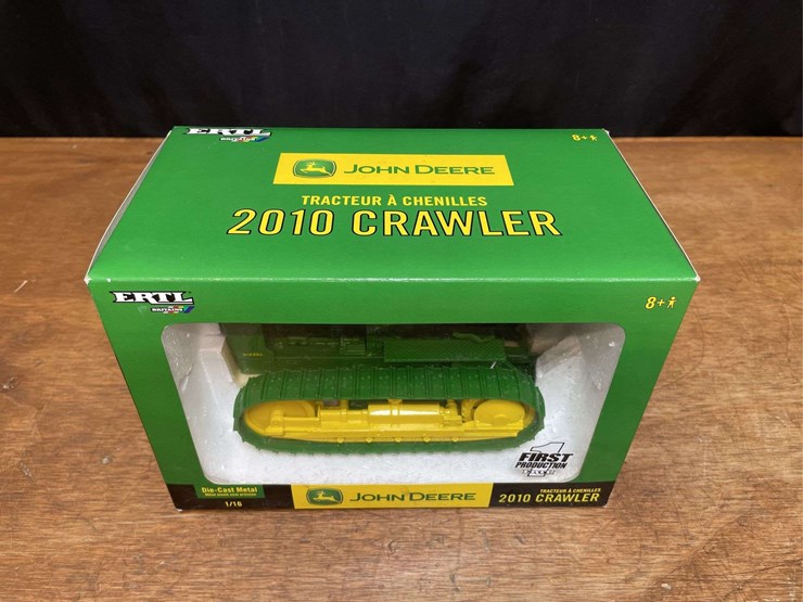 1/16-john-deere-2010-crawler-nib-ertl-image-3