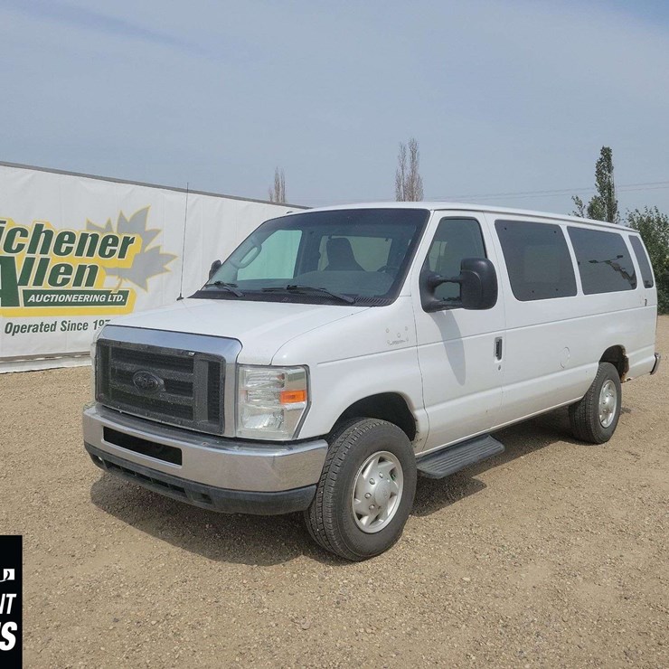 2013 FORD CARGO