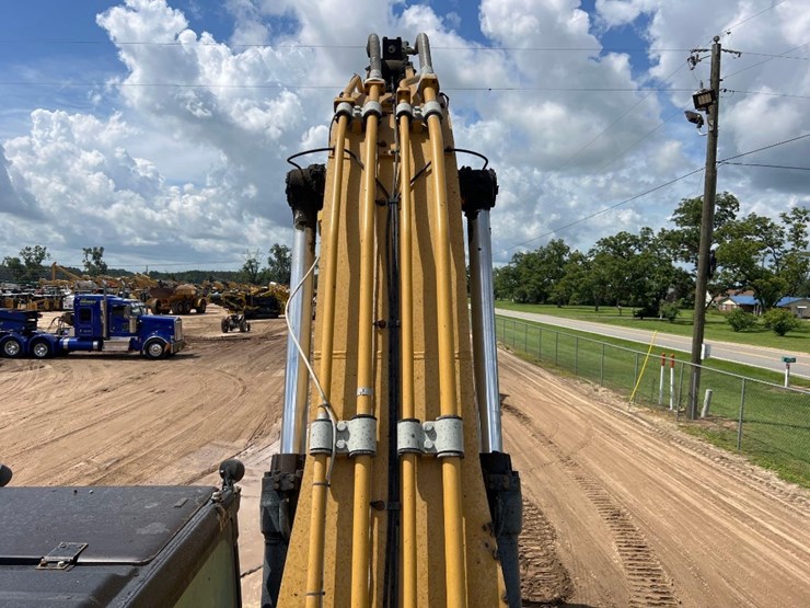 2015-caterpillar-336fl-image-33