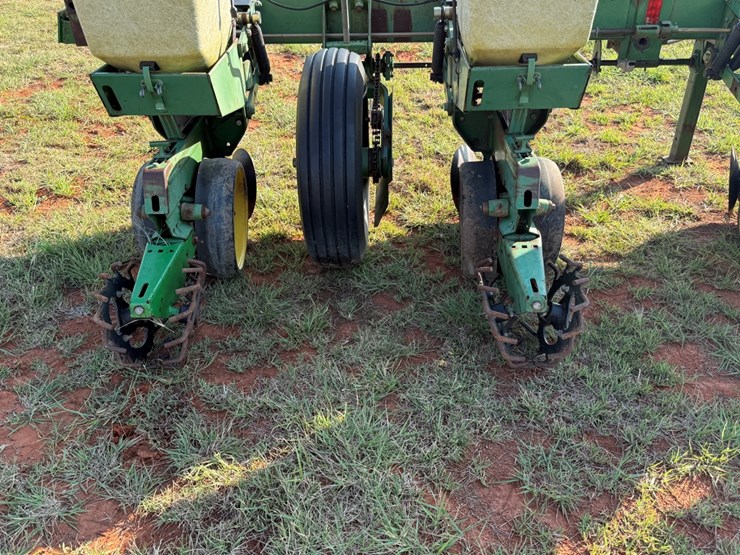 john-deere-7100-image-18