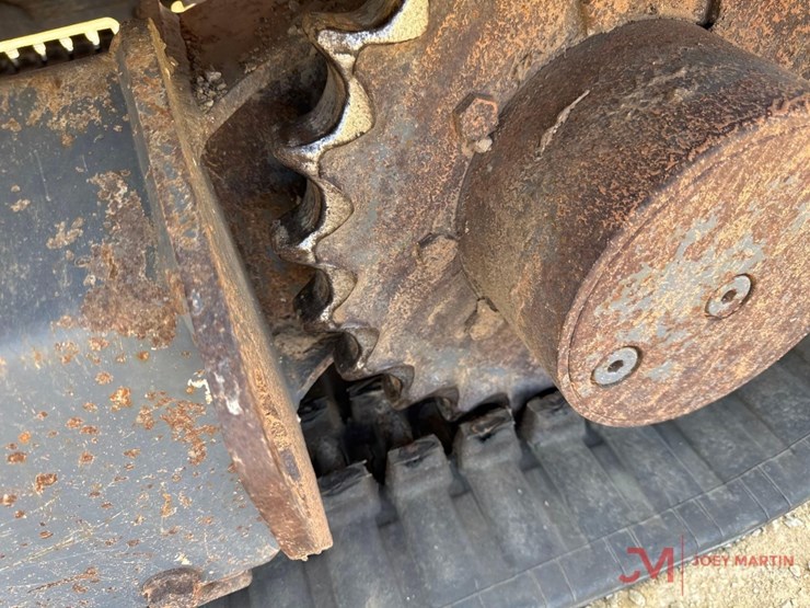 2019-takeuchi-tb230-image-15