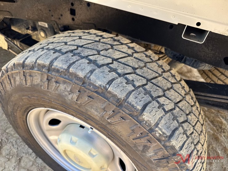2017-ford-f250-xl-image-12
