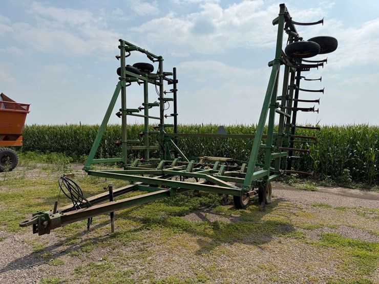 john-deere-1610-image-2
