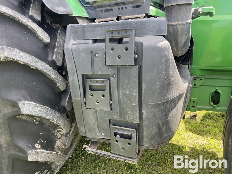 2011-john-deere-7215r-image-15
