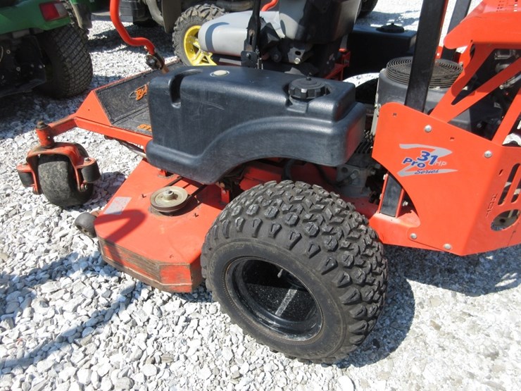 bad-boy-31hp-pro-series-mower-image-6