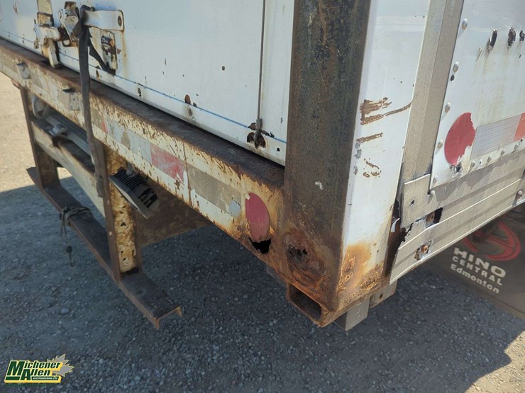 2008-hino-185-image-29
