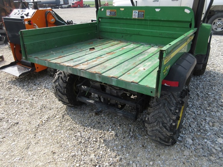 john-deere-gator-image-10