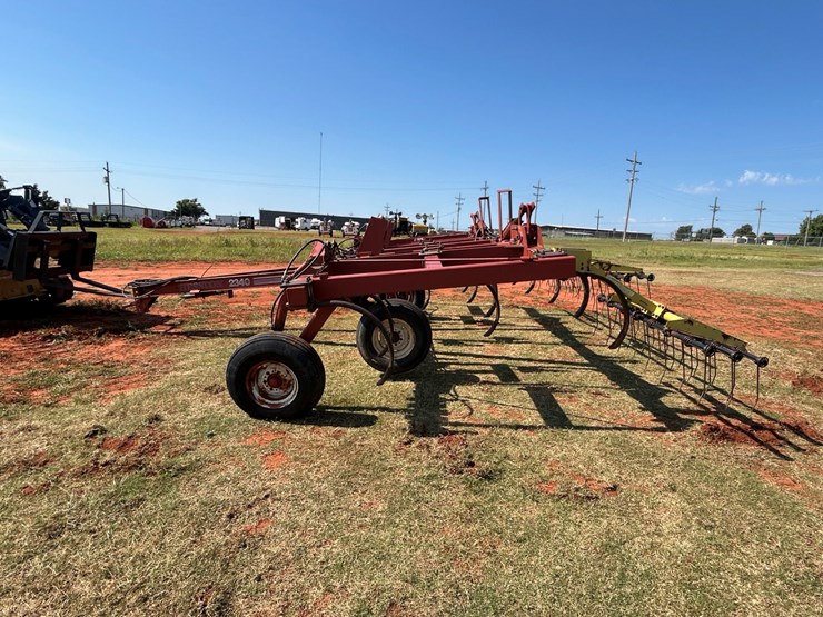 hesston-2340-image-7