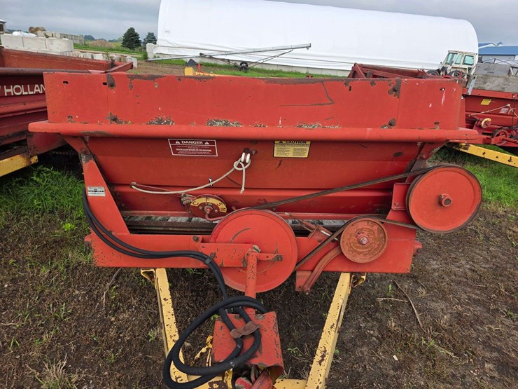 new-holland-520-image-5