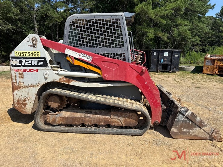 2017-takeuchi-tl12r2-image-2