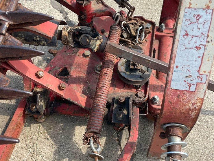 case-ih-1300-image-13