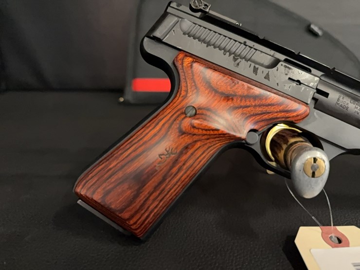 browning-buck-mark-pistol-image-3