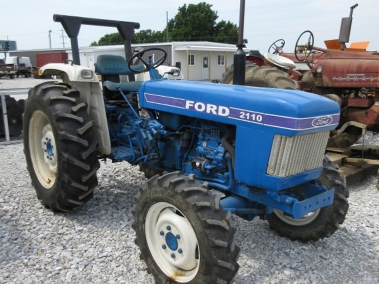 1987-ford-2110-image-1