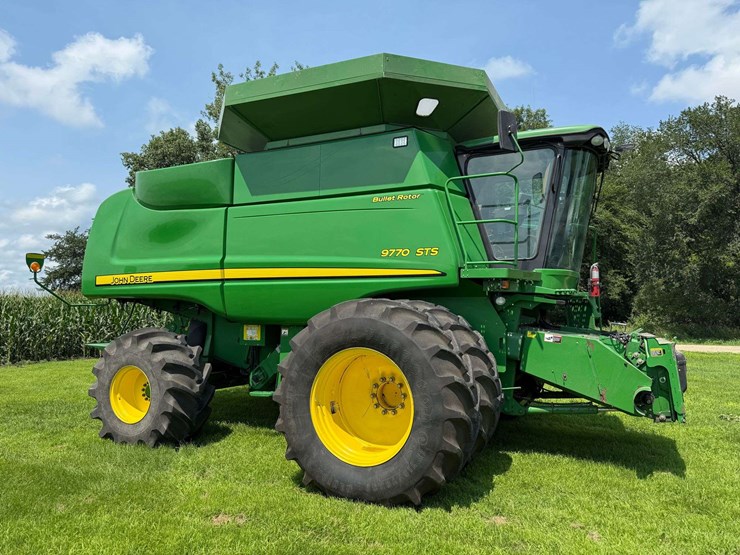 2007-john-deere-9770-sts-image-1