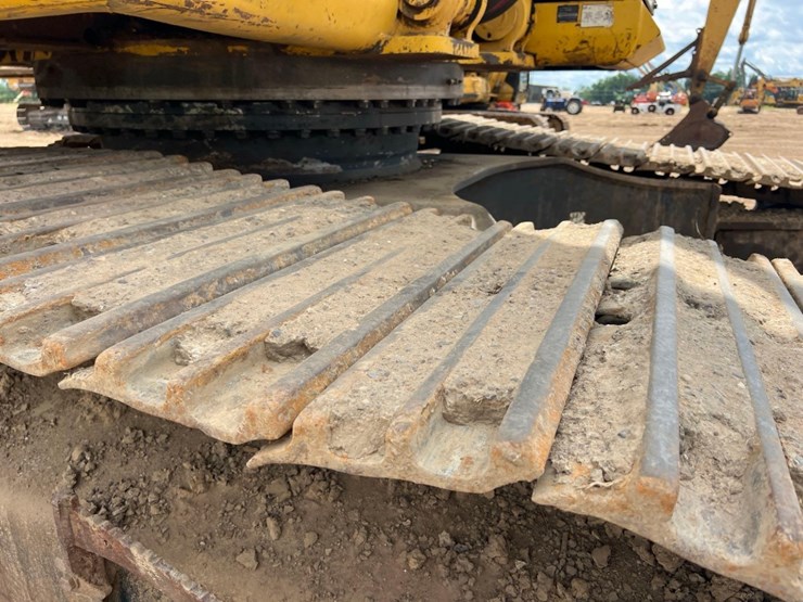 2013-komatsu-pc490-lc-10-image-29