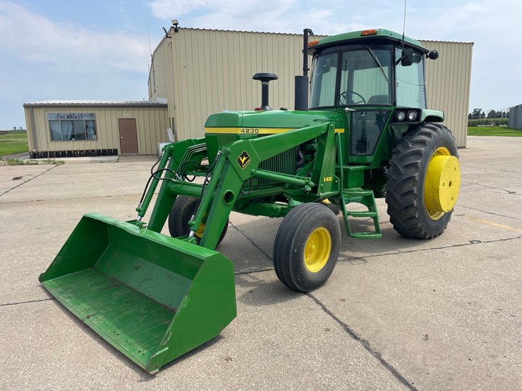 john-deere-4230-image-2