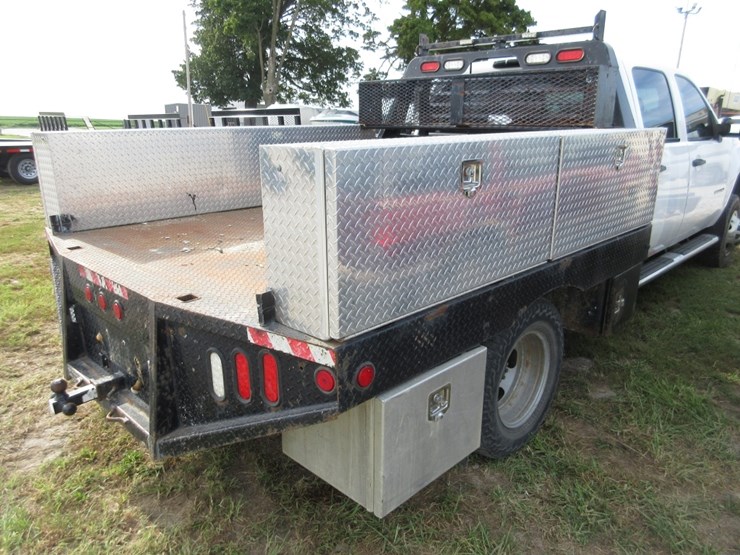 2013-gmc-3500-image-8