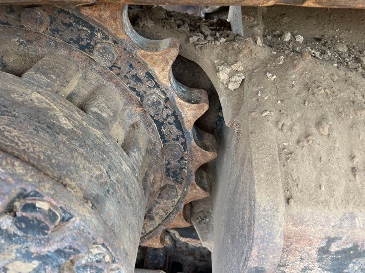 2015-caterpillar-326fl-image-27