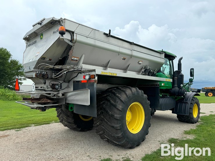 2021-john-deere-f4365-image-5