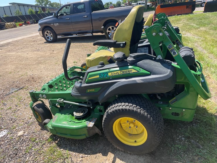 2022-john-deere-la-image-8