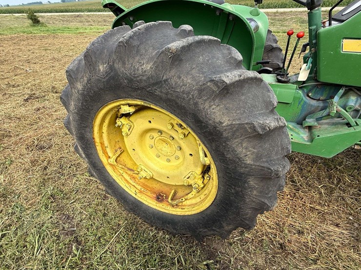 1982-john-deere-2040-image-16