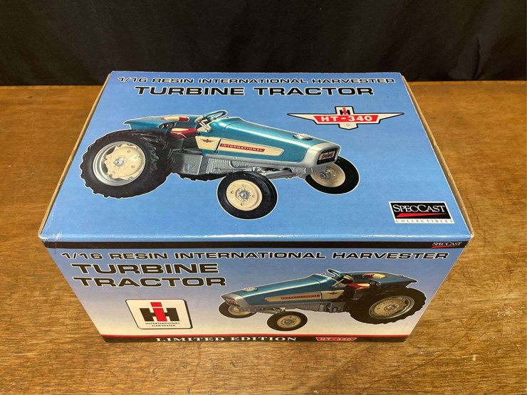 1/16-ih-ht-340-turbine-tractor-nib-sc-image-9