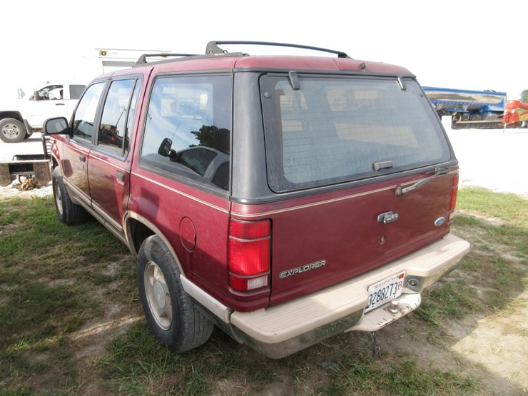 1992-ford-explorer-image-3