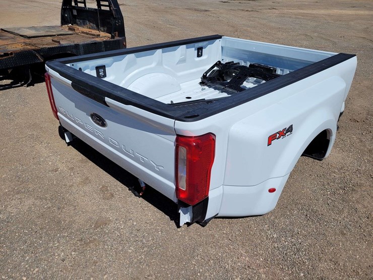 2025-ford-truck-bed-image-3