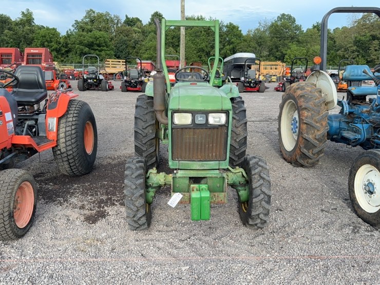 john-deere-850-image-2