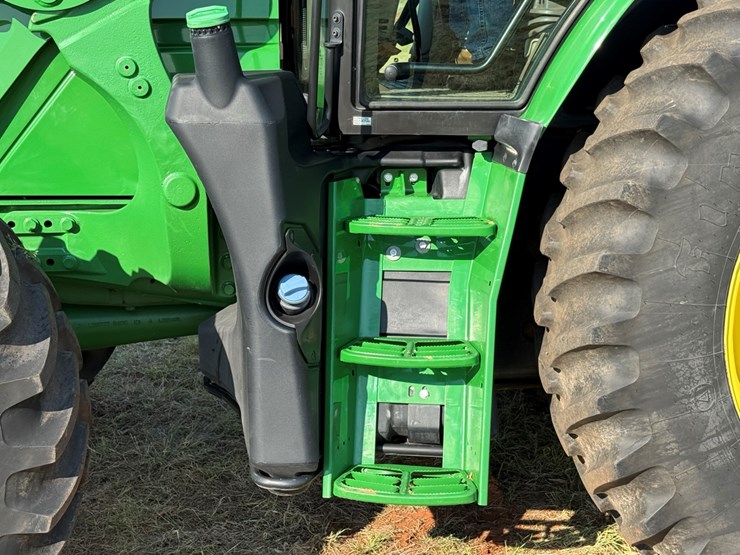 john-deere-6155r-image-17