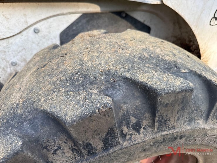 2018-bobcat-s850-image-8