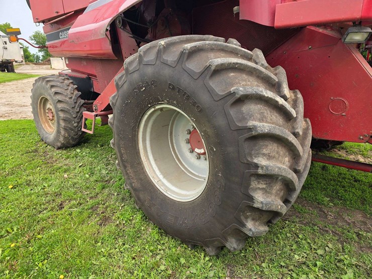 2002-case-ih-2388-image-63