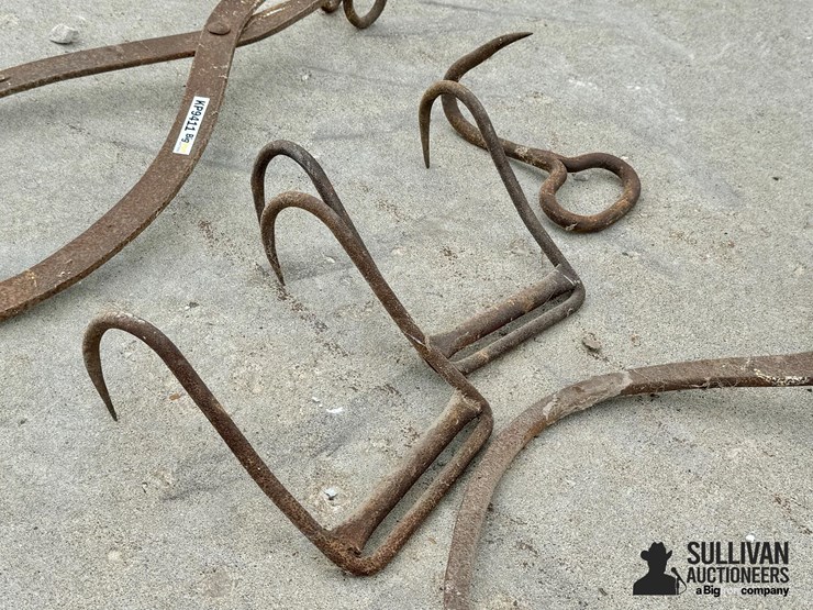 assorted-antique-steel-hooks-image-9