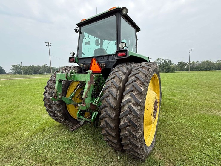 1983-john-deere-4650-image-10