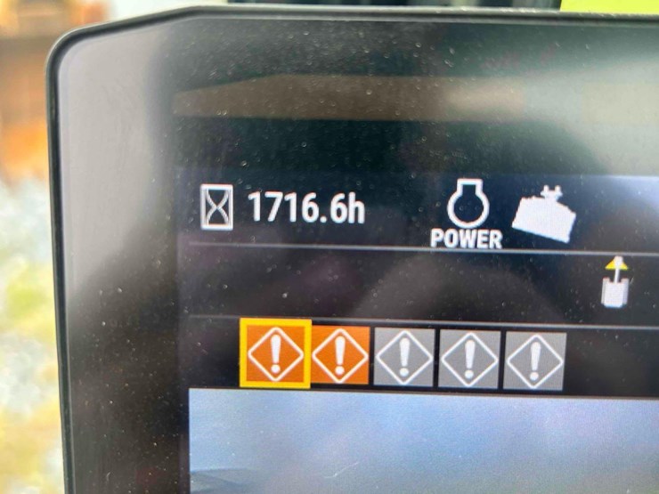 2018-caterpillar-320gc-image-41