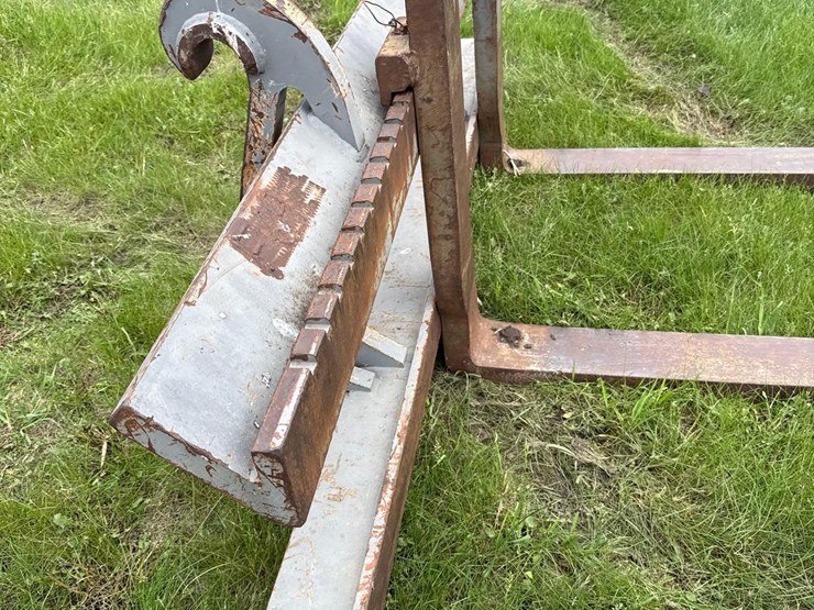 volvo-mount-payloader-pallet-forks-image-7