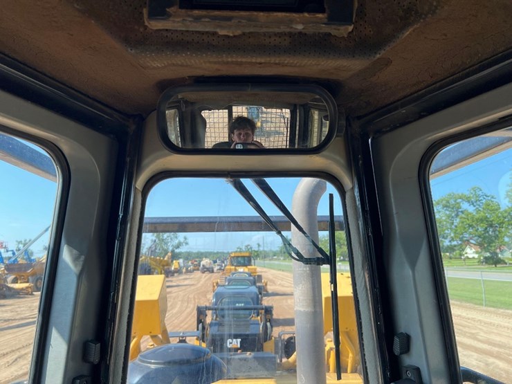 2008-caterpillar-d6t-lgp-image-37